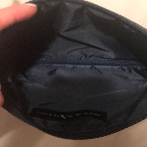 Cole Haan small traveling pouch - Picture 3 of 5